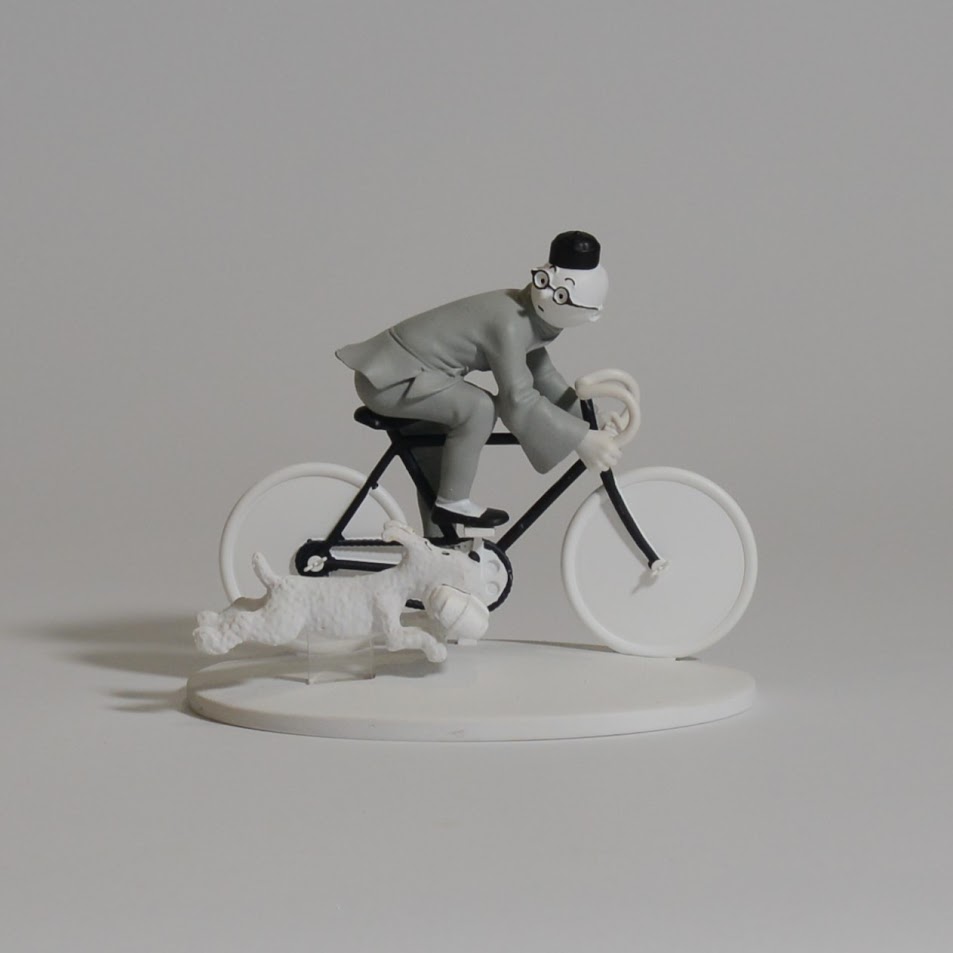 Tintin & Snowy Cyclist Figurine - Figurines Tintin & Milou Vélo - 42170 - 4217000000008 2 Tintin & Snowy Cyclist Figurine - Figurines Tintin & Milou Vélo - 42170 - 4217000000008 - Image 2
