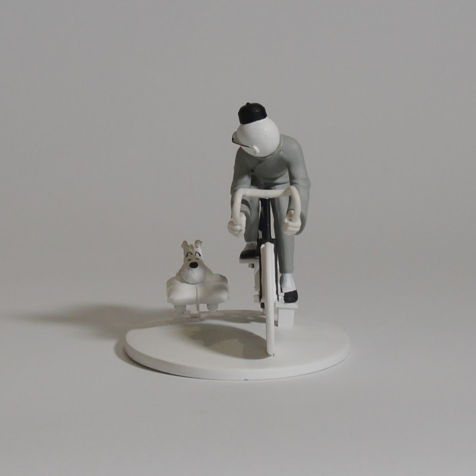 Tintin & Snowy Cyclist Figurine - Figurines Tintin & Milou Vélo - 42170 - 4217000000008 3 Tintin Cyclist - Figurines Tintin La Collection Officielle - 3 - Tintin Cycliste Et Milou A Shanghai