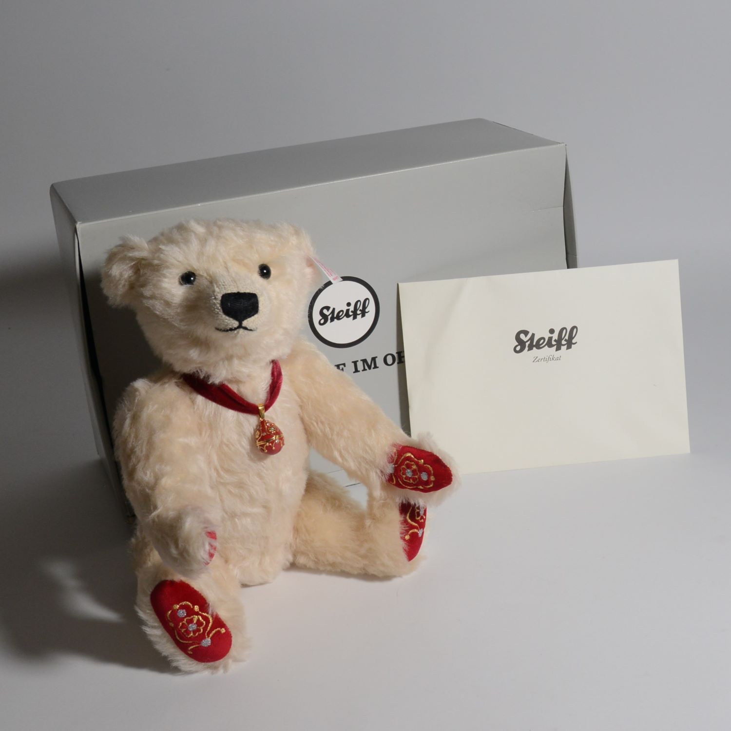 Steiff - EAN 664977 - Nicholas The Fabergé Inspired Bear - Limited Edition - 2016 7 Steiff - EAN 664977 - Nicholas The Fabergé Inspired Bear - Limited Edition - 2016