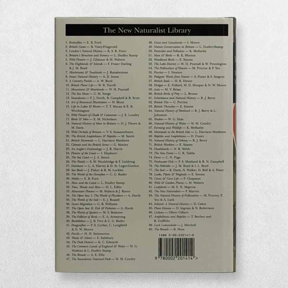 Collins New Naturalist – 90 – Moths – First Edition – 2002 2 Collins New Naturalist – 90 – Moths – First Edition – 2002 - Image 2