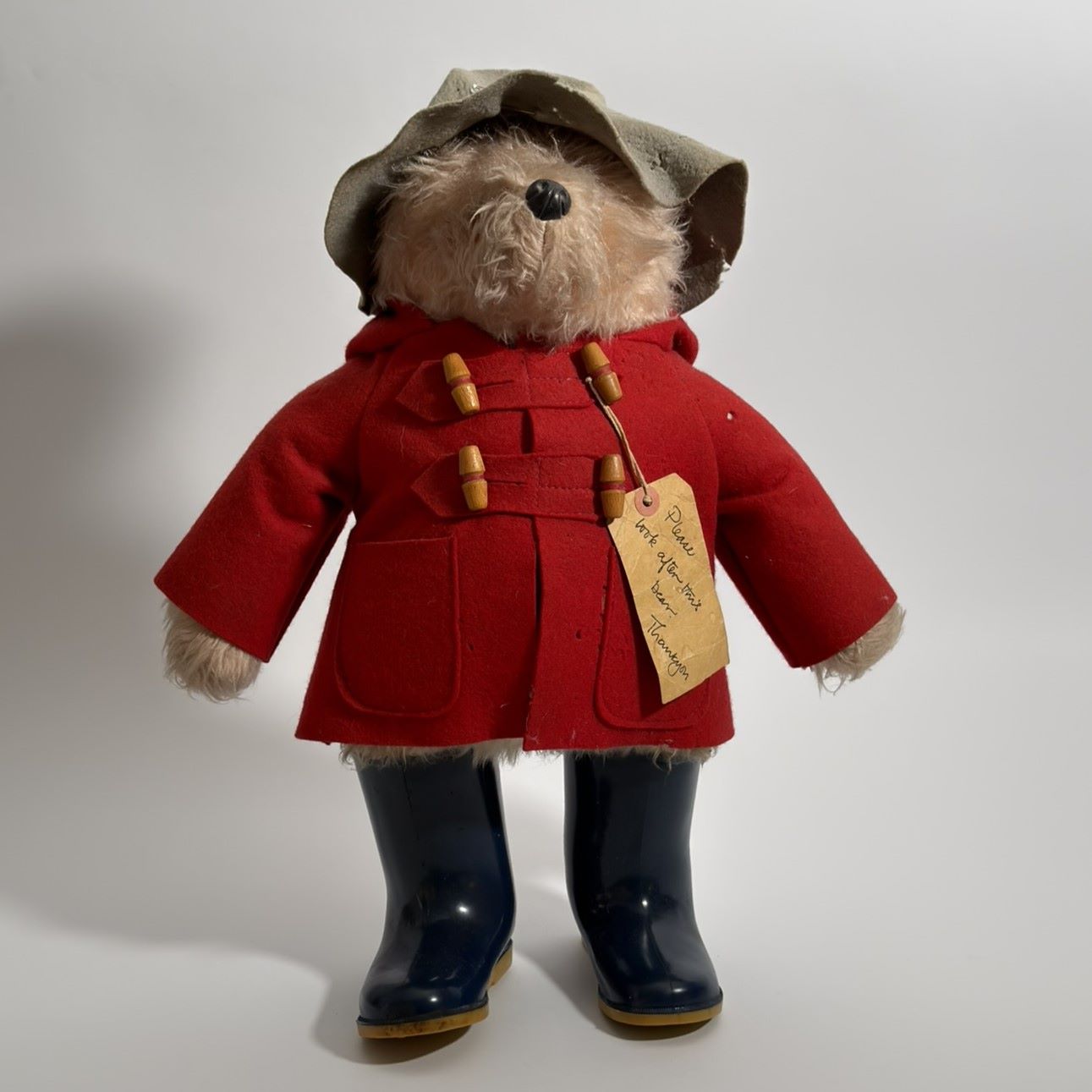 Gabrielle Designs - Paddington Bear - Red Coat And Pale Blue Hat - 1972 1 Gabrielle Designs - Paddington Bear - Red Coat And Pale Blue Hat - 1972