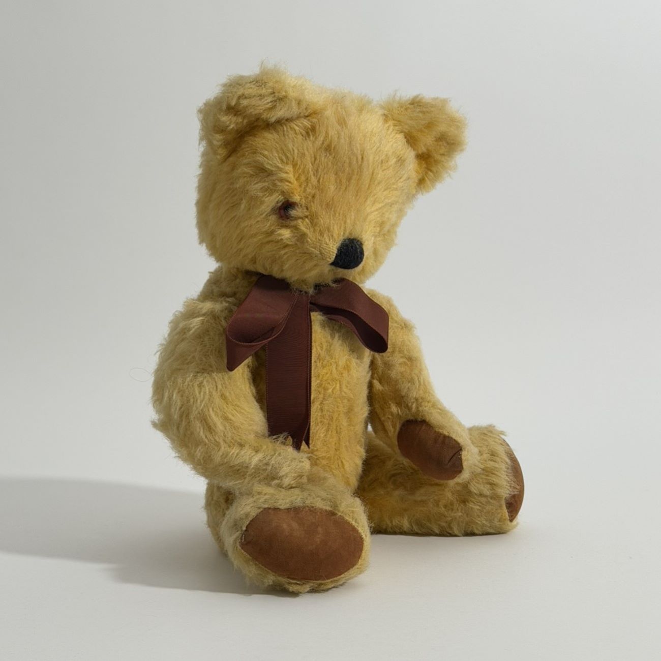 Musical Chad Valley Mohair Teddy Bear with Reuge Musical Movement, English, c.1955–1962 7 Musical Chad Valley Mohair Teddy Bear with Reuge Musical Movement, English, c.1955–1962 - Image 7