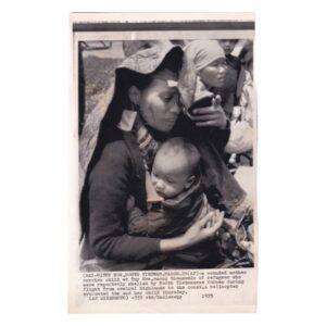 Wounded Mother and Child at Tuy Hoa During the Central Highlands Evacuation - Original Associated Press Wirephoto - 20 March 1975