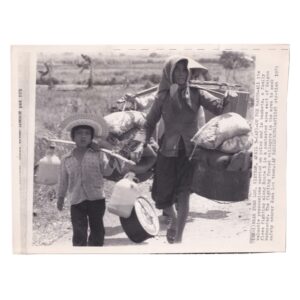 Home 5 On the March - Vietnamese Refugee Family Fleeing Fighting near Xuân Lộc - Original Associated Press Radiophoto - 9 April 1975