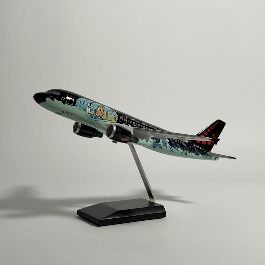 Airbus A320 "Rackham" Brussels Airlines x Tintinimaginatio - 29968 - 1:100 Scale Limited Edition Model Aircraft - Limited Edition - 2023 5 Airbus A320 "Rackham" Brussels Airlines x Tintinimaginatio - 29968 - 1:100 Scale Limited Edition Model Aircraft - Limited Edition - 2023