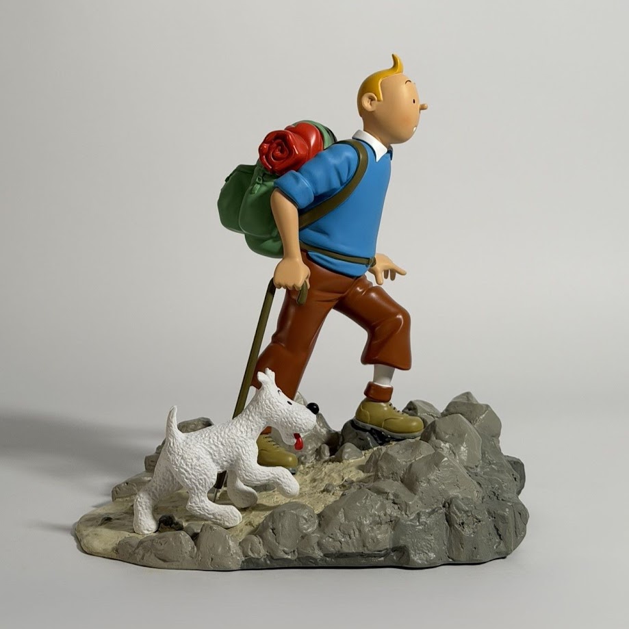 Tintin Hiker - 47000 - Tintin Randonneur - Tintinimaginatio - Limited Edition Sculpture - 2023 5 Tintin Hiker - 47000 - Tintin Randonneur - Tintinimaginatio - Limited Edition Sculpture - 2023